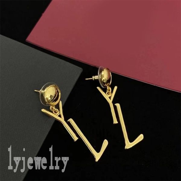 fashion luxury womens studs designer earrings for mens diamonds letter style special iced out shiny engagement plated silver earrings couple, Golden;silver
fashion luxury womens studs designer earrings for mens diamonds letter style special iced out shiny engagement plated silver earrings couple, Golden;silver