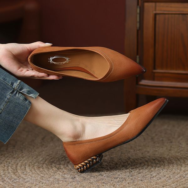2023 spring women pumps natural leather 22-24.5cm sheepskin upper pointed toe low heels women shoes fashion retro thick heels, Black
2023 spring women pumps natural leather 22-24.5cm sheepskin upper pointed toe low heels women shoes fashion retro thick heels, Black