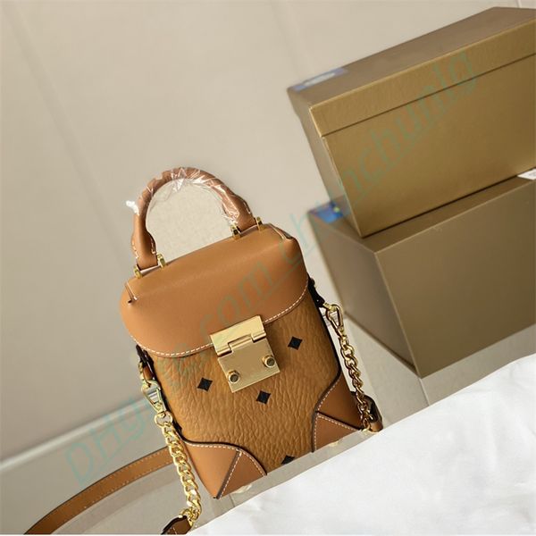 designer shoulders bag fashion style handbags woman printing cross body bag classics lock catch evening bags clutch totes hobo purses wallet
designer shoulders bag fashion style handbags woman printing cross body bag classics lock catch evening bags clutch totes hobo purses wallet