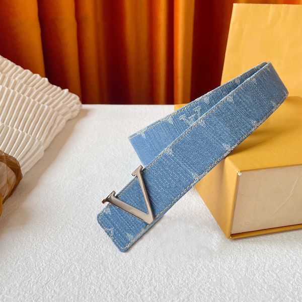 r belt fashion vintage denim double-sided available letter smooth buckle men and women casual belts luxury brand width 4cm high-quality, Black;brown
r belt fashion vintage denim double-sided available letter smooth buckle men and women casual belts luxury brand width 4cm high-quality, Black;brown