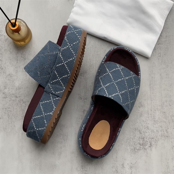 2023 womens fashion slippers embroidered canvas designer slides slip on slipper girls 60mm slipper covered platform sandals size 35-45, Black
2023 womens fashion slippers embroidered canvas designer slides slip on slipper girls 60mm slipper covered platform sandals size 35-45, Black