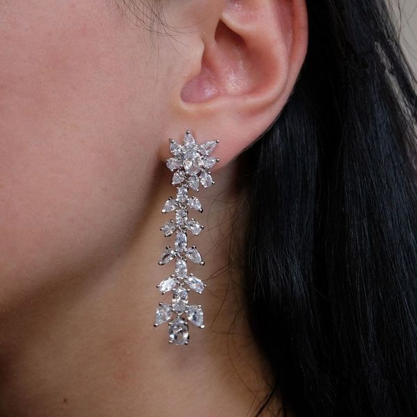 cubic zirconia bridal earrings dangle & chandelier for women brides, crystal chandelier wedding drop earrings for prom or pageant, Silver
cubic zirconia bridal earrings dangle & chandelier for women brides, crystal chandelier wedding drop earrings for prom or pageant, Silver