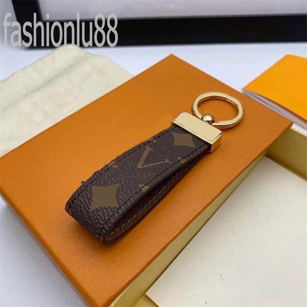 dragonne classic key chain metal buckle with letters handmade cowhide leather ladies bags phone pendant multicolor designer key ring for men, Slivery;golden
dragonne classic key chain metal buckle with letters handmade cowhide leather ladies bags phone pendant multicolor designer key ring for men, Slivery;golden