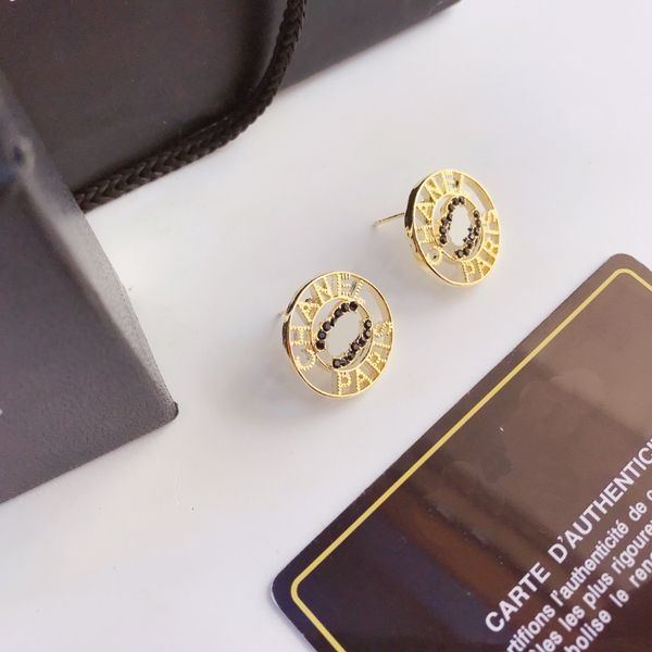 designer letter stud earring spring brand earrings gold plated romantic women love earrings fashion versatile jewelry popular family, Golden;silver
designer letter stud earring spring brand earrings gold plated romantic women love earrings fashion versatile jewelry popular family, Golden;silver
