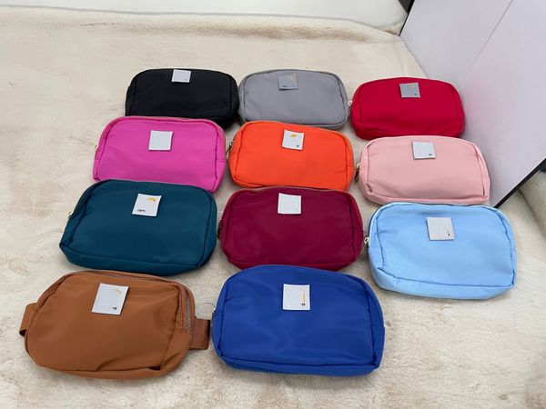 europe cellphone case waist pouch bag designer handbag purses womens men bumbag belt women pocket bags fashion tote
europe cellphone case waist pouch bag designer handbag purses womens men bumbag belt women pocket bags fashion tote