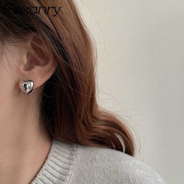 charm anry prevent allergy stamp d earrings for women trendy elegant love heart birthday party jewelry ear buckle l230315, Golden
charm anry prevent allergy stamp d earrings for women trendy elegant love heart birthday party jewelry ear buckle l230315, Golden