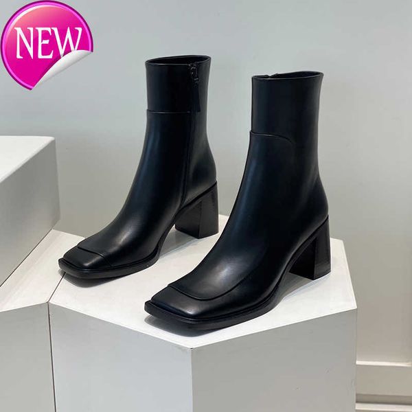 the row thick heel short boots for women 2022 new leather inclined square head high side zipper martin thin leg, Black
the row thick heel short boots for women 2022 new leather inclined square head high side zipper martin thin leg, Black