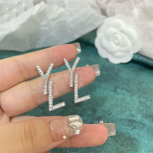 popular stud earrings designer for women ohrringe letters metal luxurious engagement earing bride party girlfriend fashion diamond earring j, Golden;silver
popular stud earrings designer for women ohrringe letters metal luxurious engagement earing bride party girlfriend fashion diamond earring j, Golden;silver