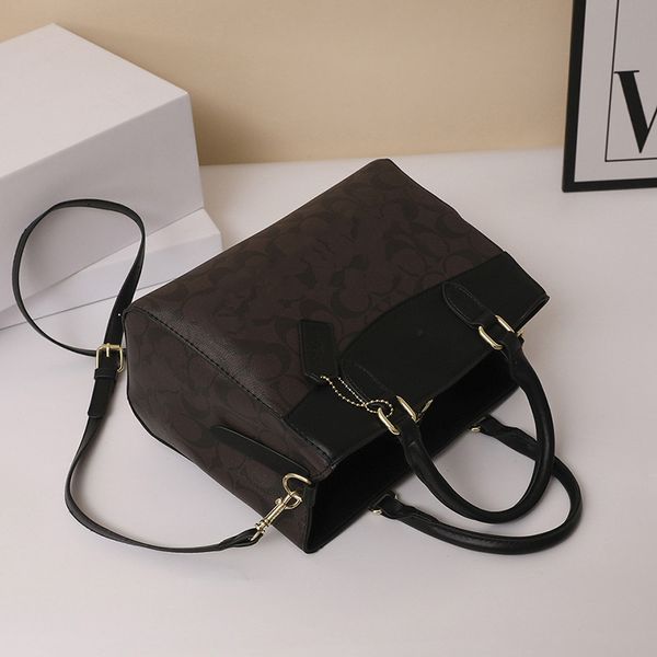 brand women's day packs handbags shoulder cross-body trade cross-border fashion commuter grils large bag 27x20x13cm
brand women's day packs handbags shoulder cross-body trade cross-border fashion commuter grils large bag 27x20x13cm