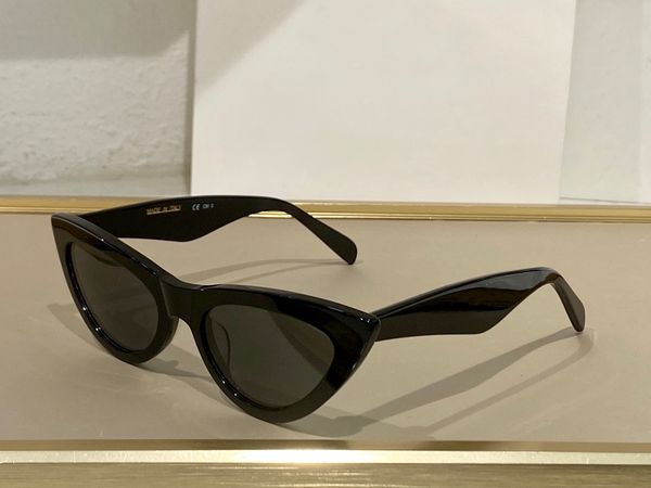classic 40019 cat eye sunglasses for women shiny black grey sun shades fashion glasses gafas de sol designers sunglasses uv400 eyewear with, White;black
classic 40019 cat eye sunglasses for women shiny black grey sun shades fashion glasses gafas de sol designers sunglasses uv400 eyewear with, White;black