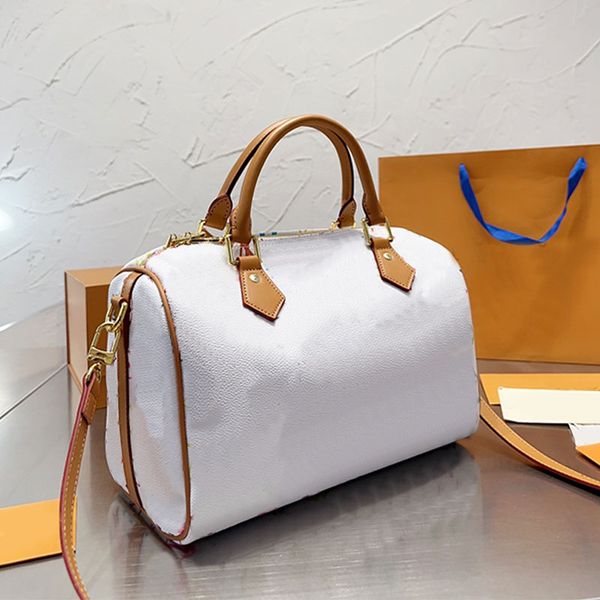 men duffel bags large capacity totes women designer handbags multicolour travelling purse shoulder bag fashion diamond embossletter mountain
men duffel bags large capacity totes women designer handbags multicolour travelling purse shoulder bag fashion diamond embossletter mountain