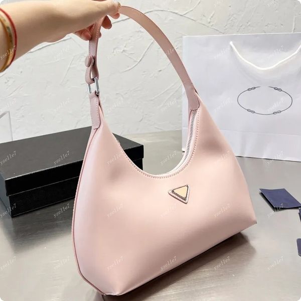 armpit shoulder bag half moon bags fashion handbag silver hardware zipper hobo purse cell phone pocket adjustable leather strap large capaci
armpit shoulder bag half moon bags fashion handbag silver hardware zipper hobo purse cell phone pocket adjustable leather strap large capaci