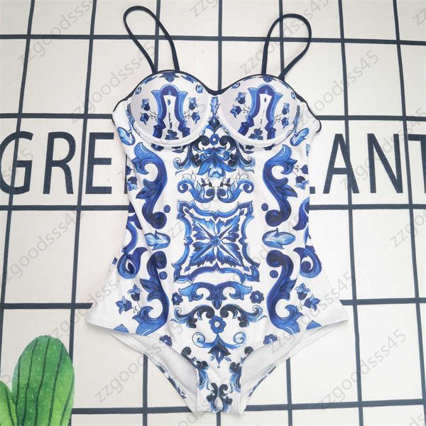 2023 women one piece swimsuit summer fashion casual blue and white porcelain mosaic print bikini swimwear female backless bathing clothes, White;black
2023 women one piece swimsuit summer fashion casual blue and white porcelain mosaic print bikini swimwear female backless bathing clothes, White;black