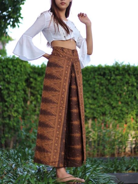 womens pants capris womens yoga pants casual wide leg bohemian trousers printed thai style split leg harem pants female clothing 230314, Black;white
womens pants capris womens yoga pants casual wide leg bohemian trousers printed thai style split leg harem pants female clothing 230314, Black;white
