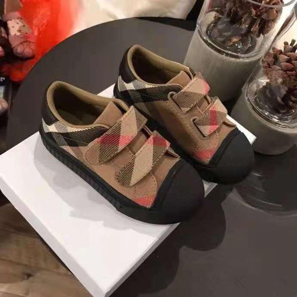 2023 designer kid run shoe plaid baby girl tennis trainers kids school gym sneakers boy black leather shoes soccer trainer teenager
2023 designer kid run shoe plaid baby girl tennis trainers kids school gym sneakers boy black leather shoes soccer trainer teenager