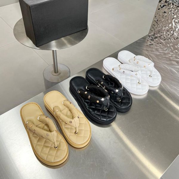 women thick-soled slipper designer new style flip-flops leather women sandbeach shoe slipper summer outdoor fashion rhombus lattice sandal, Black
women thick-soled slipper designer new style flip-flops leather women sandbeach shoe slipper summer outdoor fashion rhombus lattice sandal, Black
