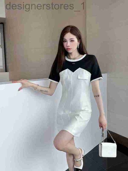 casual dresses designer spring and summer new fashionable classic triangle decoration black white contrast slim versatile dress z2um, Black;gray
casual dresses designer spring and summer new fashionable classic triangle decoration black white contrast slim versatile dress z2um, Black;gray