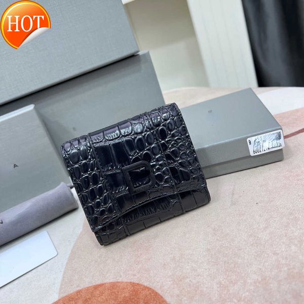 luxury brand designer change purse card pack handbag the latest high-beauty b-letter women's short wallet cowhide three-fold certificat, Red;black
luxury brand designer change purse card pack handbag the latest high-beauty b-letter women's short wallet cowhide three-fold certificat, Red;black