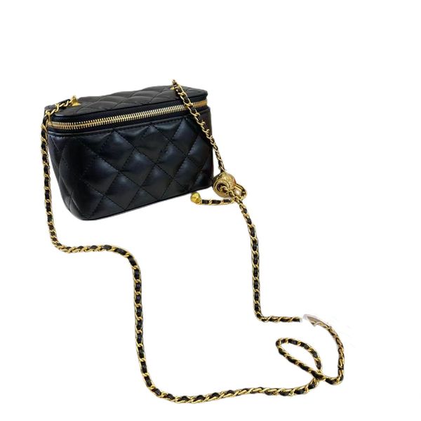 luxury designer bag women bags classic chain lattice cosmetic handbag square genuine leather handbags large-capacity shoulder bagss ladies s
luxury designer bag women bags classic chain lattice cosmetic handbag square genuine leather handbags large-capacity shoulder bagss ladies s