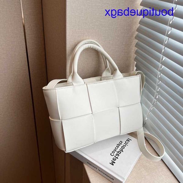 luxury bottegss venetss arco evening bags online store woven fashion handbag large capacity 2023 new spring women's simple tote with lo
luxury bottegss venetss arco evening bags online store woven fashion handbag large capacity 2023 new spring women's simple tote with lo