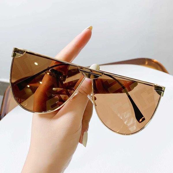 fashion personality full rim sunglass frame metal women wear sunglasses, White;black
fashion personality full rim sunglass frame metal women wear sunglasses, White;black