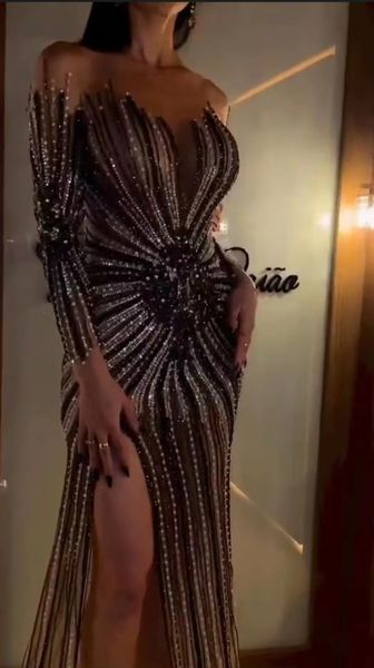 evening dress yusuf aljasmi striped tube long sleeve gown zuhair murad kim kardashian, Black;pink
evening dress yusuf aljasmi striped tube long sleeve gown zuhair murad kim kardashian, Black;pink