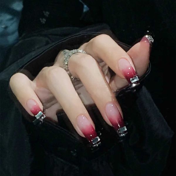 false nails b443 dark blood rose wearing long t shaped enhancement patch black gradual flashing 230317, Red;gold
false nails b443 dark blood rose wearing long t shaped enhancement patch black gradual flashing 230317, Red;gold