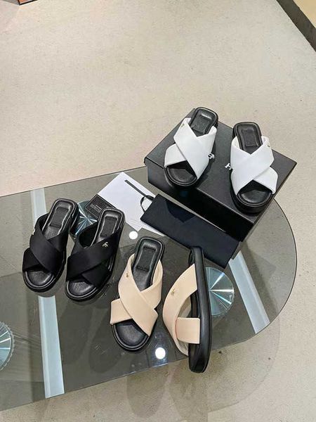 designer slides channel slipper sandals high version small fragrance cross bread slippers women wear new summer muffin leisure cloud slipper, Black
designer slides channel slipper sandals high version small fragrance cross bread slippers women wear new summer muffin leisure cloud slipper, Black