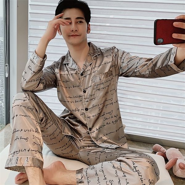 men's sleepwear spring and autumn men's satin silk pajamas set long sleeve trousers men's pajamas pajamas casual home clothin, Black;brown
men's sleepwear spring and autumn men's satin silk pajamas set long sleeve trousers men's pajamas pajamas casual home clothin, Black;brown