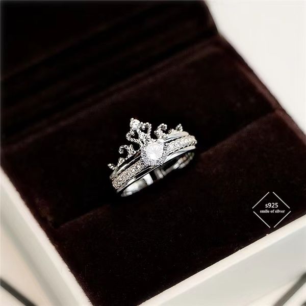 brand luxury rings for women r s925 sterling silver women's ring luxury full diamond engagement ring woman valentine's day gift
brand luxury rings for women r s925 sterling silver women's ring luxury full diamond engagement ring woman valentine's day gift