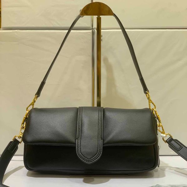 7a designer bag women underarm handbag clutch purse soft dual use removable shoulder strap
7a designer bag women underarm handbag clutch purse soft dual use removable shoulder strap