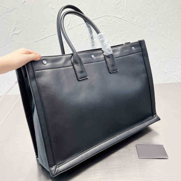 designer handbag solid color women tote bag leather simple and generous shoulder messenger shopping bag 220721
designer handbag solid color women tote bag leather simple and generous shoulder messenger shopping bag 220721