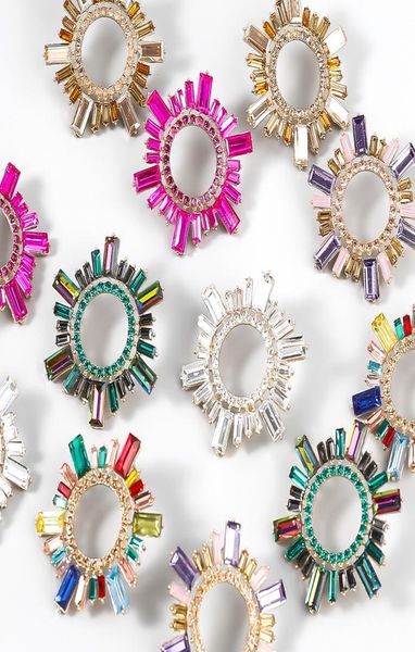 trend colorful charm earrings women039s shiny rhinestone sun flower shape pendant earrings dinner party fashion jewelry accesso3205262, Golden
trend colorful charm earrings women039s shiny rhinestone sun flower shape pendant earrings dinner party fashion jewelry accesso3205262, Golden