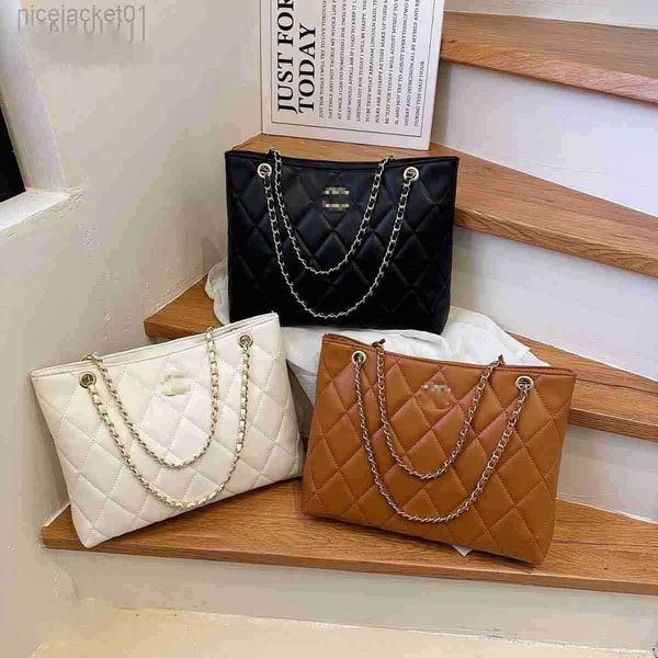 designer channel cc women chanei bag lingge chain large bag women's 2023 new fashion versatile soft leather large capacity shoulder bag
designer channel cc women chanei bag lingge chain large bag women's 2023 new fashion versatile soft leather large capacity shoulder bag