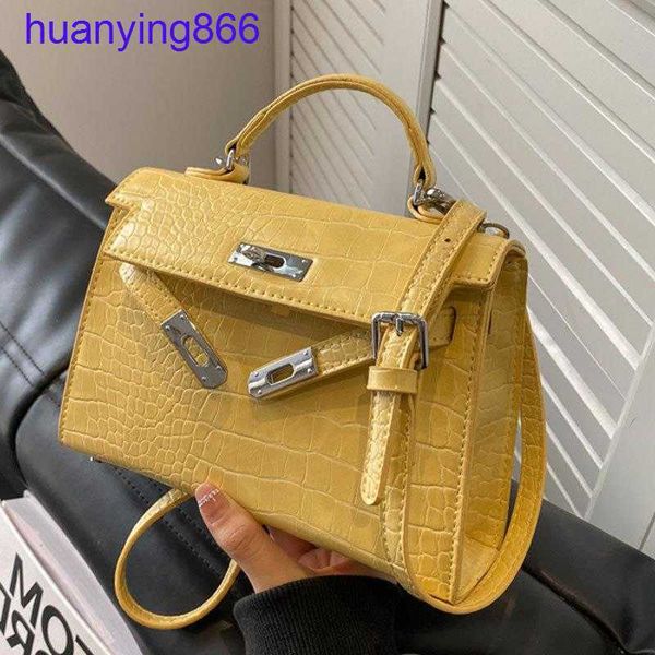 kely leisure bag this year's fashionable small 2023 new women's stone pattern simple hand carrying western-style one-shoulder
kely leisure bag this year's fashionable small 2023 new women's stone pattern simple hand carrying western-style one-shoulder