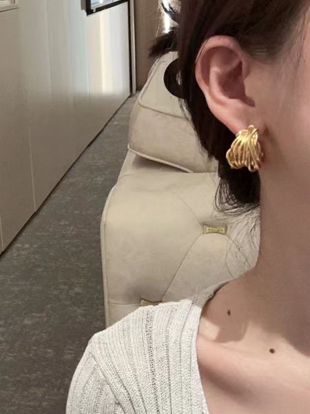 designed stud earrings trendy texture bold curly titanium steel small size twisted string design gold hoops for women, Golden;silver
designed stud earrings trendy texture bold curly titanium steel small size twisted string design gold hoops for women, Golden;silver