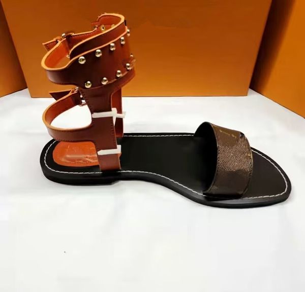 2023 new sandals classic rivet women sandals summer fashion ankle high boots men letter gladiator casual flat designer woman shoes, Black
2023 new sandals classic rivet women sandals summer fashion ankle high boots men letter gladiator casual flat designer woman shoes, Black