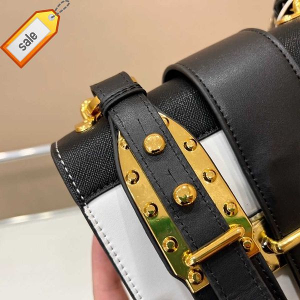 luxury women's luxury designer shoulder bags fashion texture cowhide messenger bag patchwork color single shoulder crossbody bag gift b
luxury women's luxury designer shoulder bags fashion texture cowhide messenger bag patchwork color single shoulder crossbody bag gift b