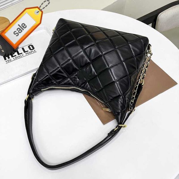 luxury women's brand designer single shoulder bags fashion sense backpacks multi-functional portable large capacity small box packaging
luxury women's brand designer single shoulder bags fashion sense backpacks multi-functional portable large capacity small box packaging