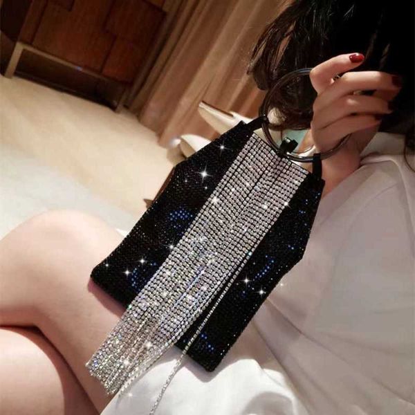 shiny diamonds clutches purse evening party women handbags luxury bling fashion tassel sequins metal chain bag 230315
shiny diamonds clutches purse evening party women handbags luxury bling fashion tassel sequins metal chain bag 230315