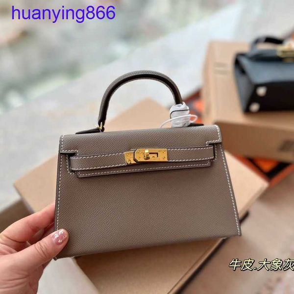 herms's kely luxurys handbag 19 12 5cm mini palm cross grain cow leather small number portable shoulder messenger
herms's kely luxurys handbag 19 12 5cm mini palm cross grain cow leather small number portable shoulder messenger