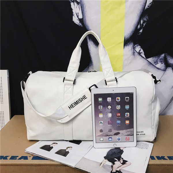 duffel bags fitness bag 2023 new style cool couple one shoulder diagonal travel pu waterproof short distance 230316
duffel bags fitness bag 2023 new style cool couple one shoulder diagonal travel pu waterproof short distance 230316