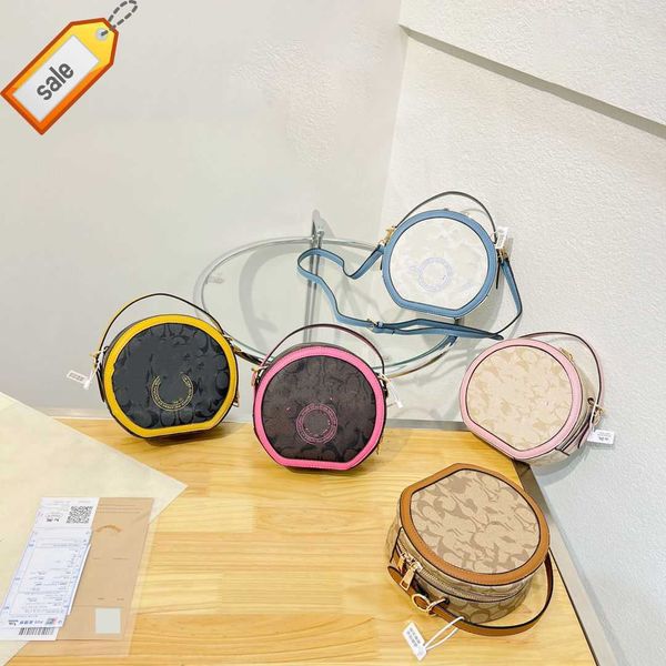 luxurys brand designer bags handbag shoulder crossbody bag tote bag new fashion versatile letter-printed handheld single messenger packet fa
luxurys brand designer bags handbag shoulder crossbody bag tote bag new fashion versatile letter-printed handheld single messenger packet fa
