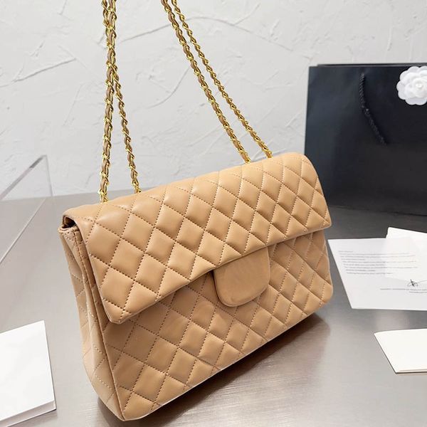 large capacity classic women emblem flap shoulder bag diamond genuine leather vintage designer bag outdoor shopping crossbody luxury handbag
large capacity classic women emblem flap shoulder bag diamond genuine leather vintage designer bag outdoor shopping crossbody luxury handbag