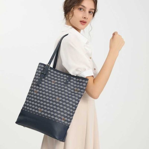 korea elegant modern original spring print bucket shoulder bag commuter tote bag 0420
korea elegant modern original spring print bucket shoulder bag commuter tote bag 0420