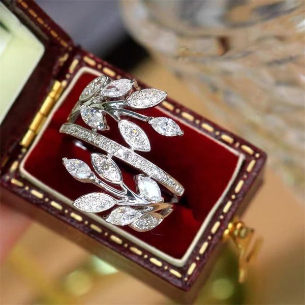 leaves aaaaa zircon finger ring white gold filled party wedding band rings for women bridal engagement jewelry birthday gift, Slivery;golden
leaves aaaaa zircon finger ring white gold filled party wedding band rings for women bridal engagement jewelry birthday gift, Slivery;golden