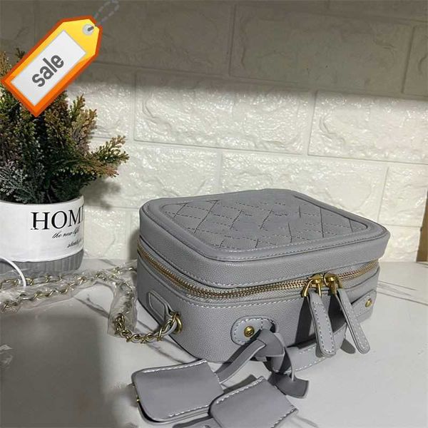 luxurys brand designer crossbody bags shoulder bag handbags tote 2023 new women's fashion texture leather shoulders makeup bags gift bo
luxurys brand designer crossbody bags shoulder bag handbags tote 2023 new women's fashion texture leather shoulders makeup bags gift bo
