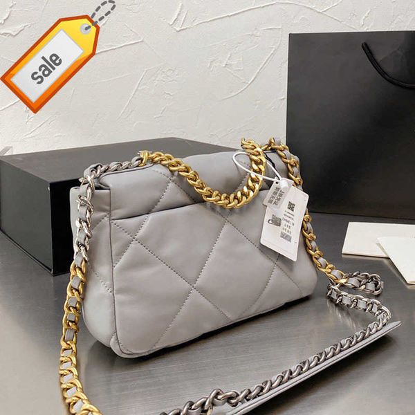 luxury women's brand designers shoulder bags leather classic clamshell crossbody bag fashion portable double chain interwoven tote bag
luxury women's brand designers shoulder bags leather classic clamshell crossbody bag fashion portable double chain interwoven tote bag