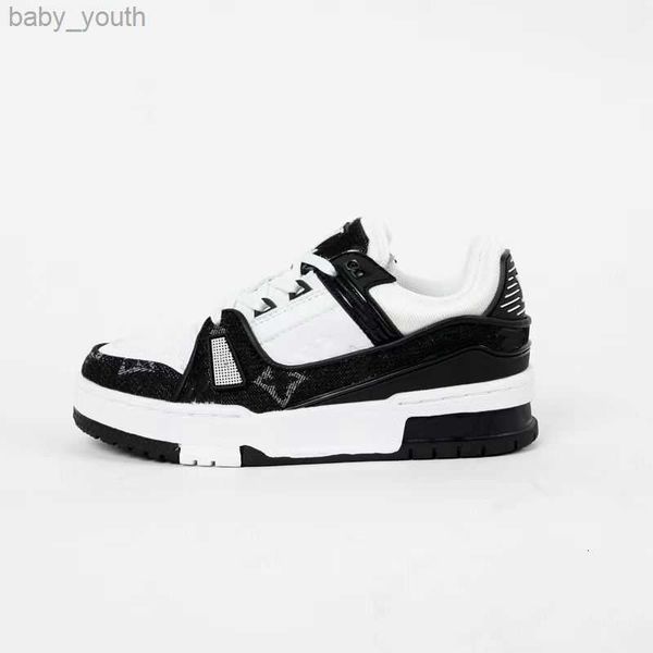 kids causal shoes designer virgil trainers sneakers fashion youth leather lace up platform sole sneaker yellow white black boys girls luxury, Black;red
kids causal shoes designer virgil trainers sneakers fashion youth leather lace up platform sole sneaker yellow white black boys girls luxury, Black;red
