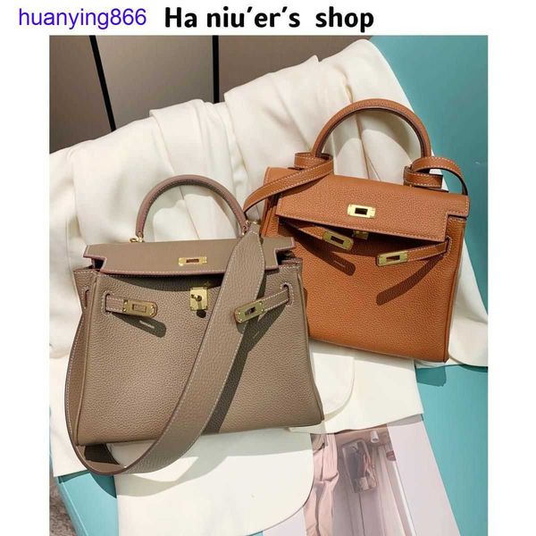 herms's kely luxurys handbag 2023 spring and summer new fashionable high end wide shoulder belt bag cowhide one crossbody handbag for w
herms's kely luxurys handbag 2023 spring and summer new fashionable high end wide shoulder belt bag cowhide one crossbody handbag for w